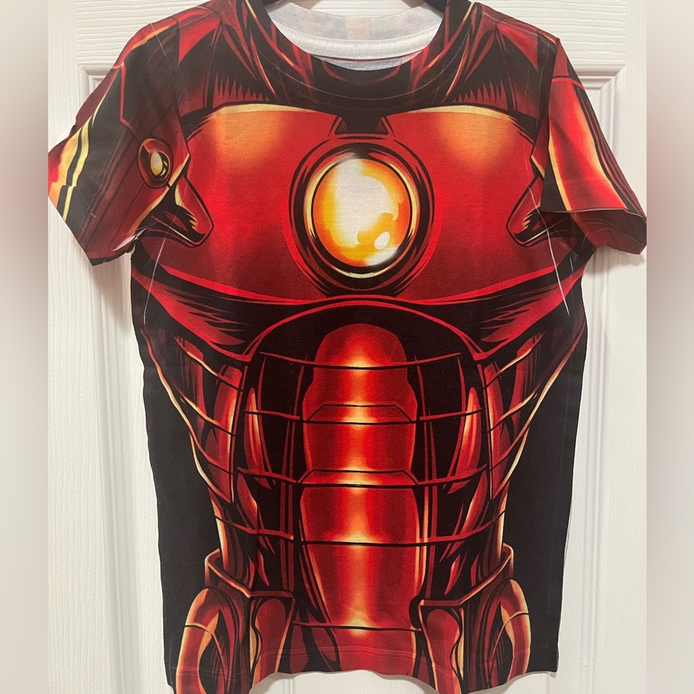 Marvel ironman shirt, size XS, fits age 5-7